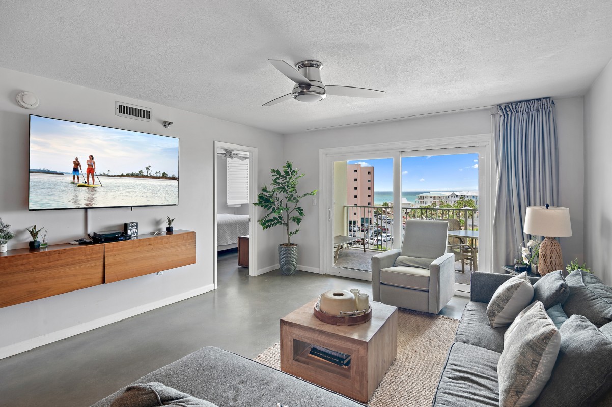 Islander Resort in Destin-Unit 514-1